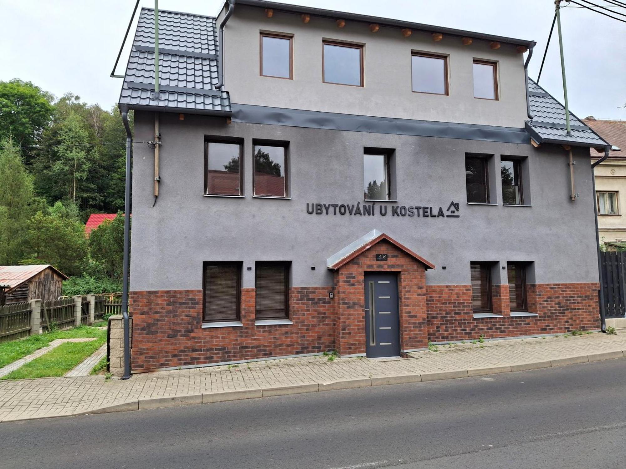 Ubytovani U Kostela Ústí nad Labem Eksteriør billede